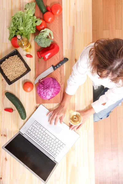 Cucinare su Internet — Foto Stock